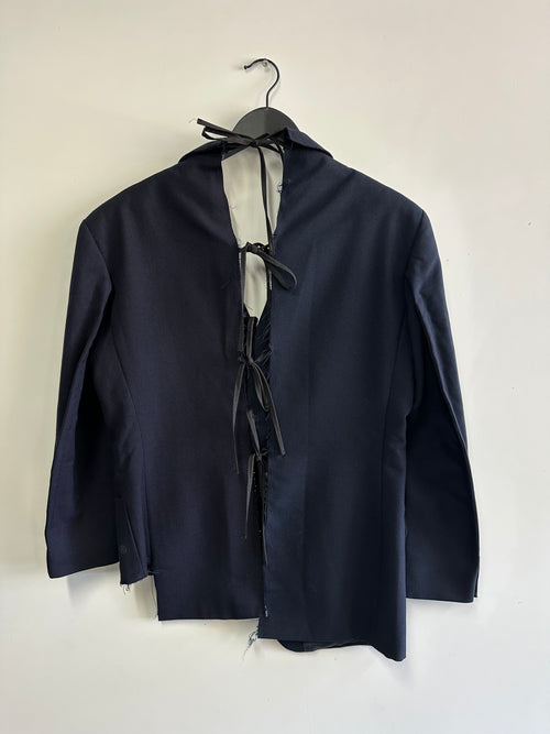 Blazer Back Strings 01
