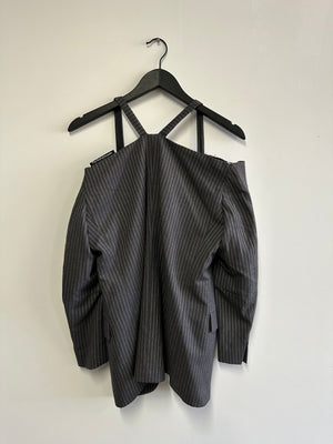 Blazer Cut Off Shoulder 01