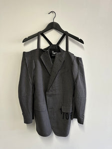 Blazer Cut Off Shoulder 01