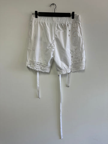 Pants Table Cloth Shorts 01